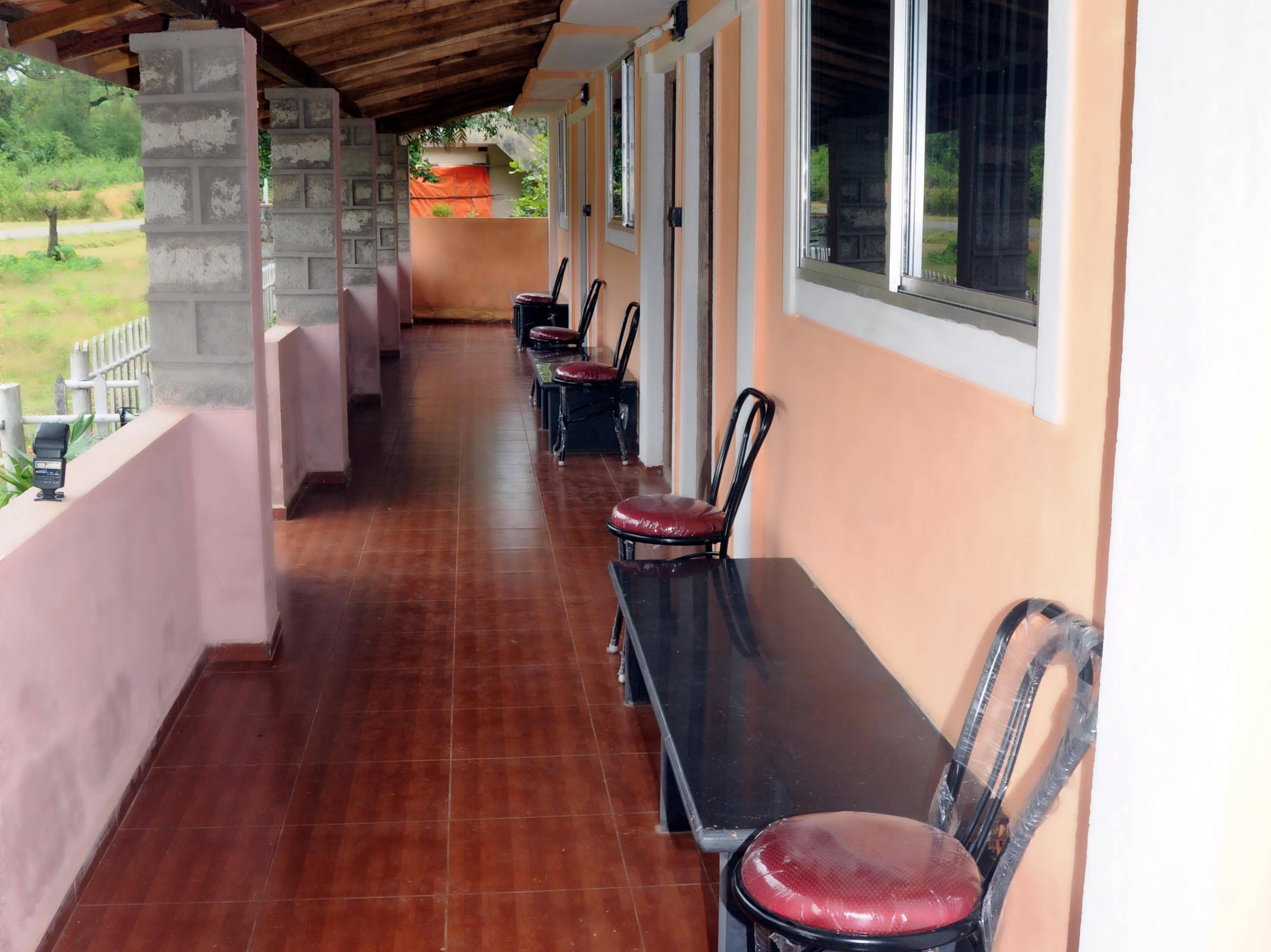 Sathwik Homestay Kumta Экстерьер фото